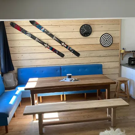 Le Tres Grand Uvernet-Fours